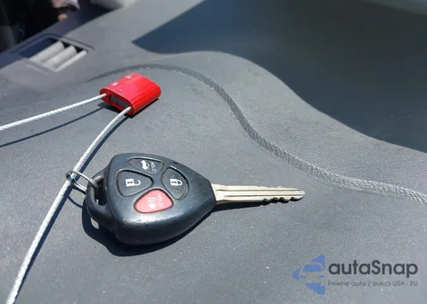 2013 Toyota Corolla Le из США, поврежденный, VIN 2T1BU4EE3DC984118